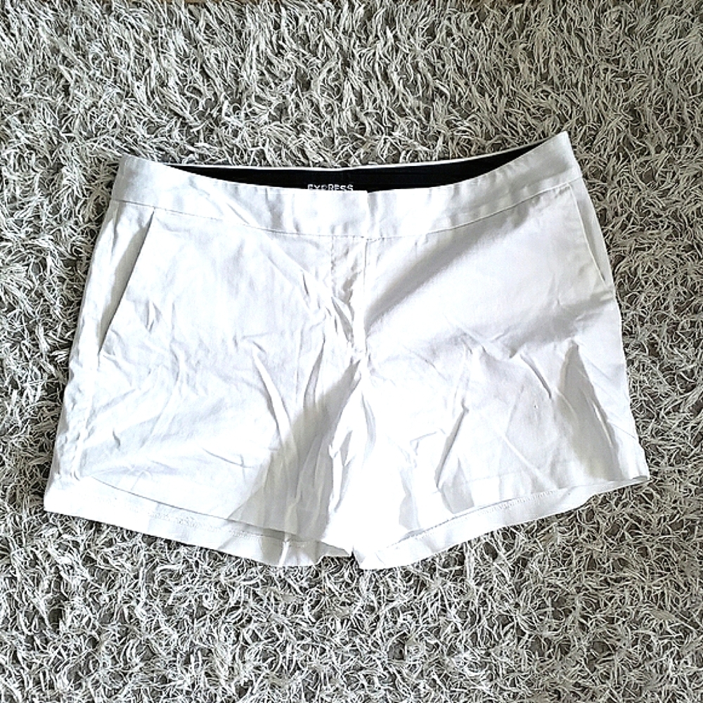 Express Editor White Shorts, Size 6